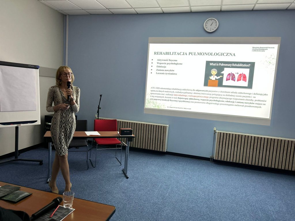 Udział dr n. med. Magdaleny Klimczak w warsztatach dotyczących diagnostyki i leczenia śródmiąższowych chorób płuc w Warszawie