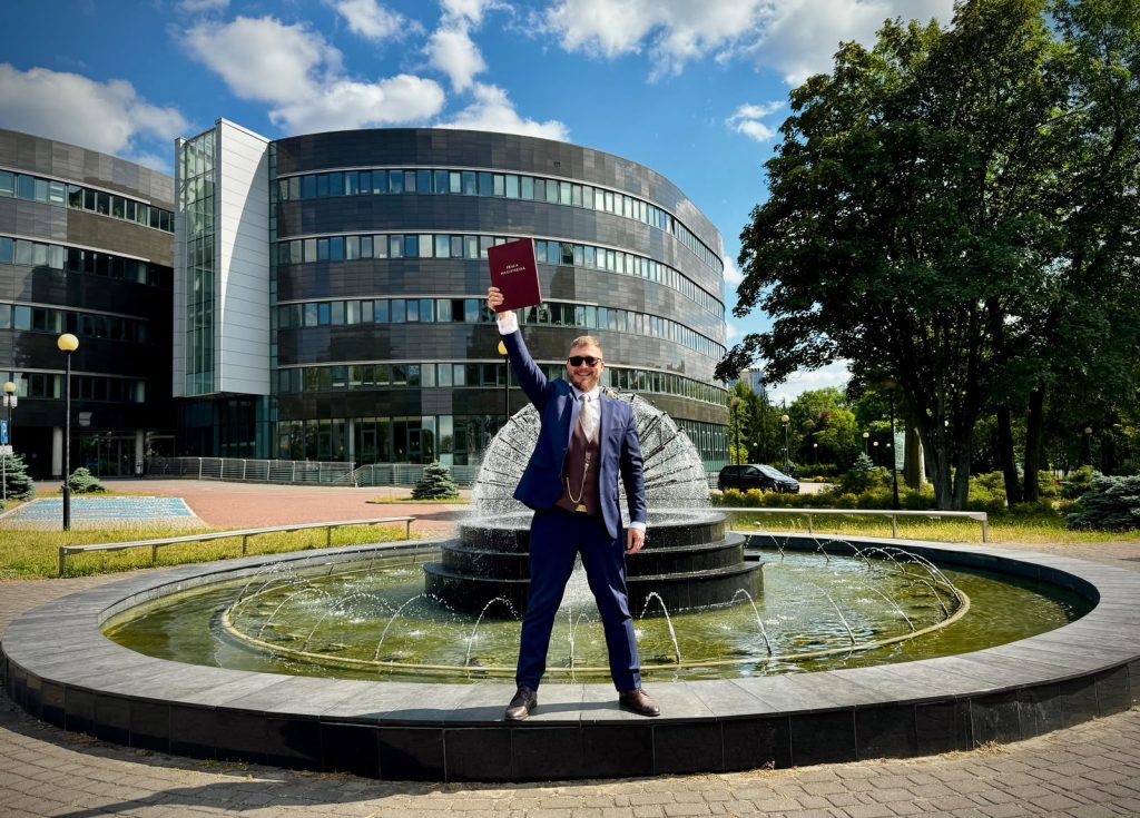 Prof. Adam Białas ukończył studia prawnicze